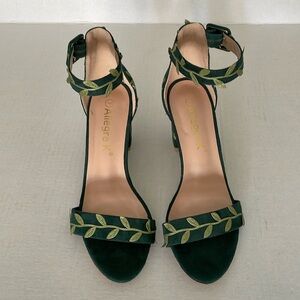 Allegra K green leafy sandal heel 7